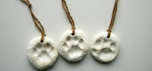 DIY Paw Print Christmas Decoration