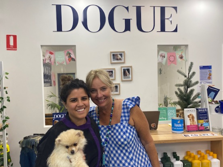 Pet Store Franchise DOGUE