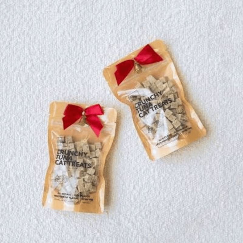 Golden BARKery Holiday Tuna Cat Treat