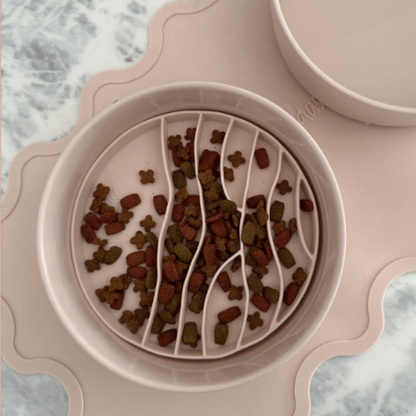 Lilly + Dash Wave Feeding Mat Rose Quartz