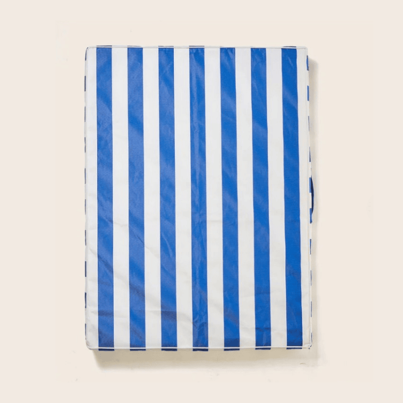 Snooza Alfresco Outdoor Dog Bed