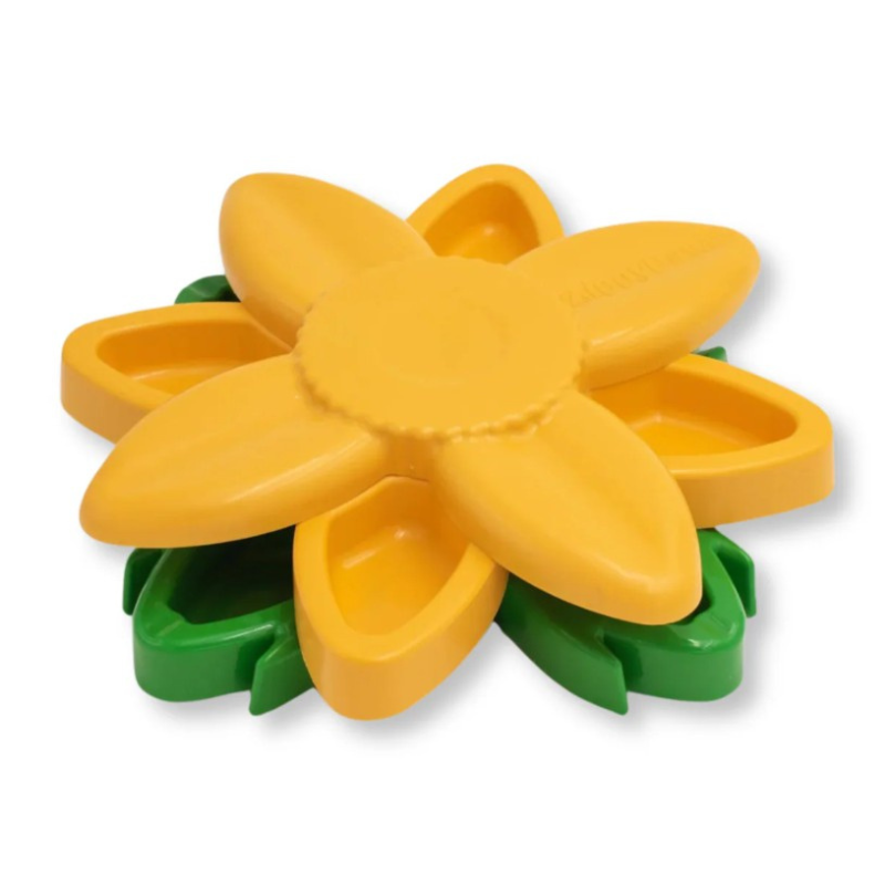 ZippyPaws SmartyPaws Puzzler Sunflower Dog Toy